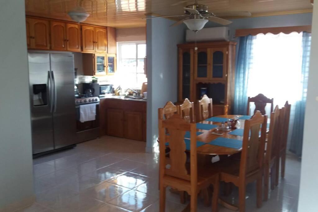 Urania House Villa Bocas Town Kültér fotó