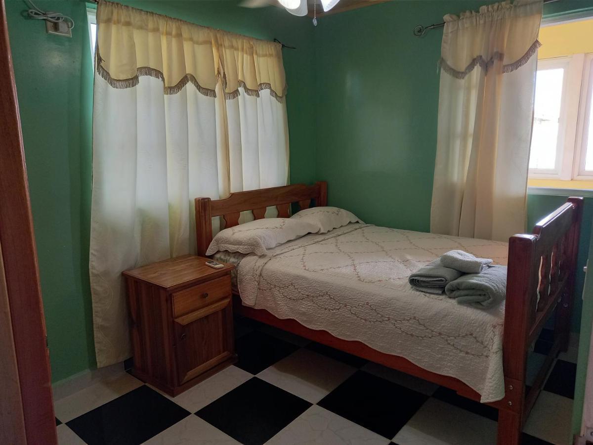 Urania House Villa Bocas Town Kültér fotó